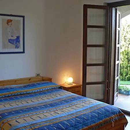 Pina Garten-ferienwohnung Mit Pool Appartement *